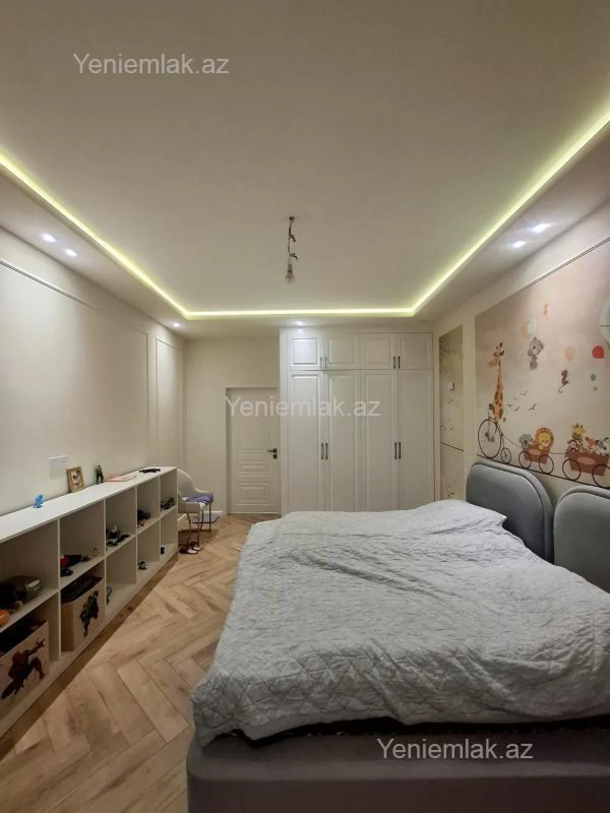 Satılır 3 otaqlı yeni tikili 140 m²