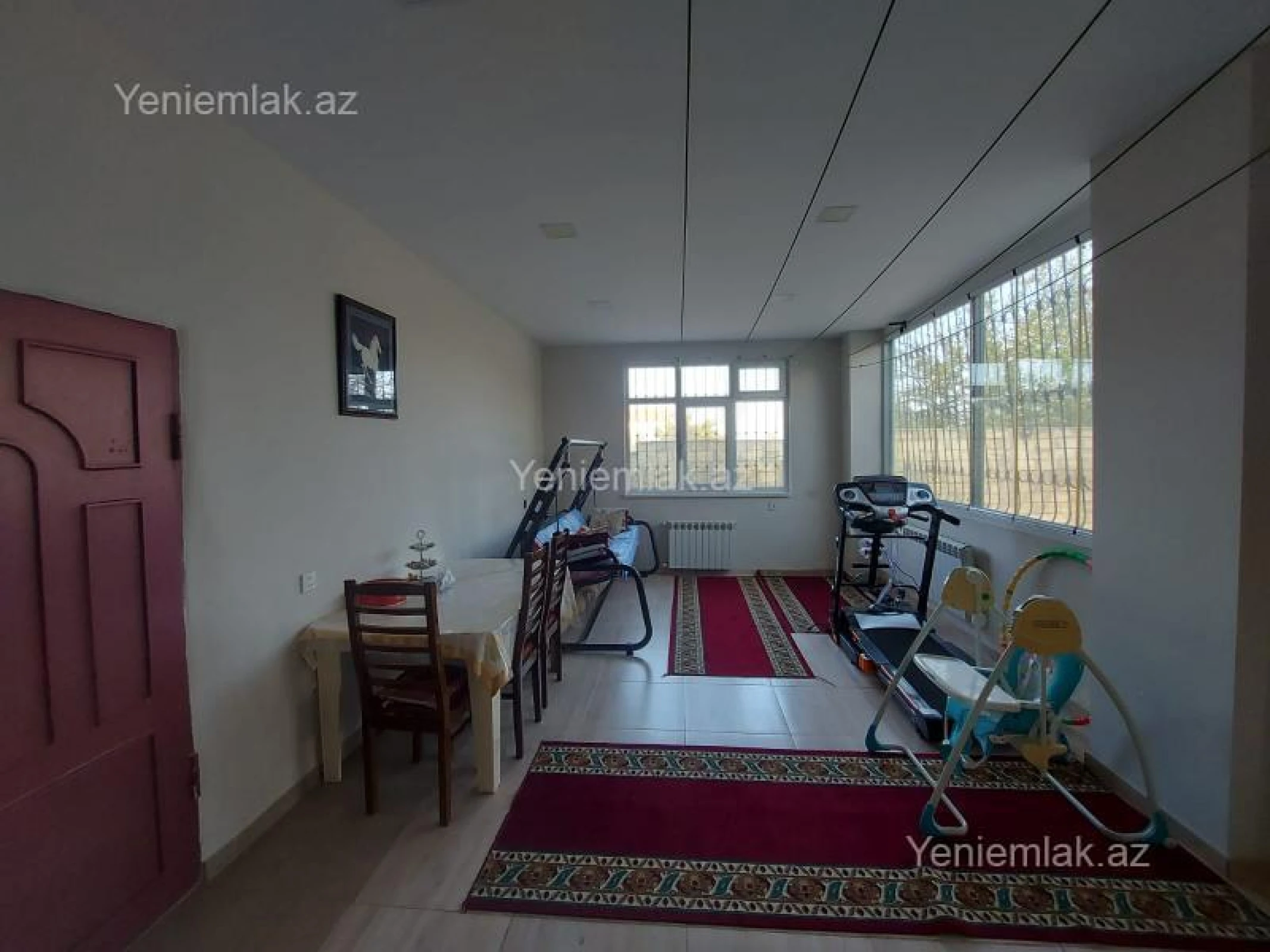 Satılır 8 otaqlı həyət evi 200 m²