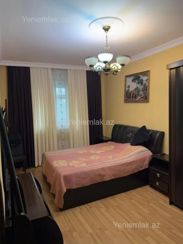 Satılır 3 otaqlı köhnə tikili 72 m²