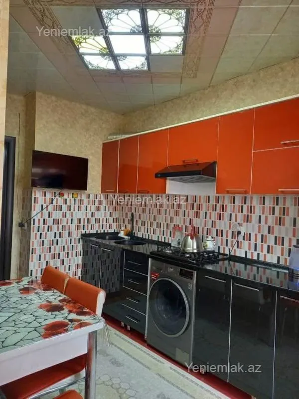 Satılır 3 otaqlı köhnə tikili 68 m²