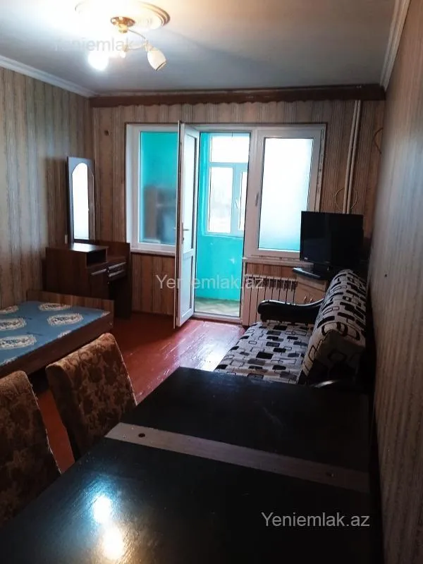 Satılır 1 otaqlı köhnə tikili 50 m²