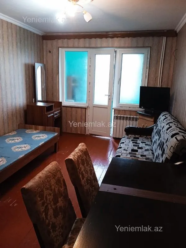 Satılır 1 otaqlı köhnə tikili 50 m²