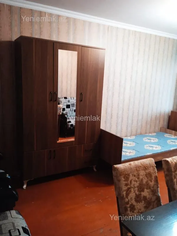 Satılır 1 otaqlı köhnə tikili 50 m²