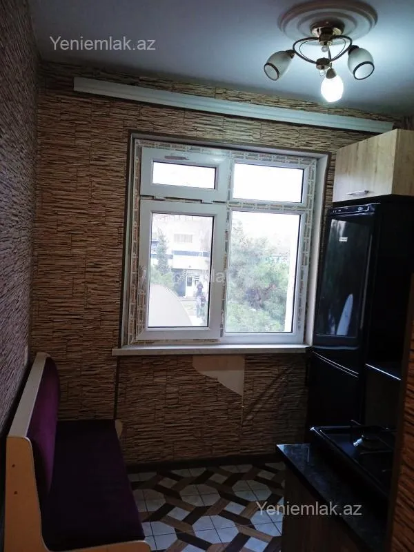 Satılır 1 otaqlı köhnə tikili 50 m²