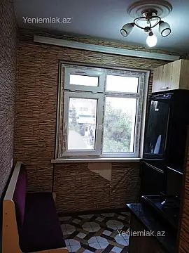 Satılır 1 otaqlı köhnə tikili 50 m²