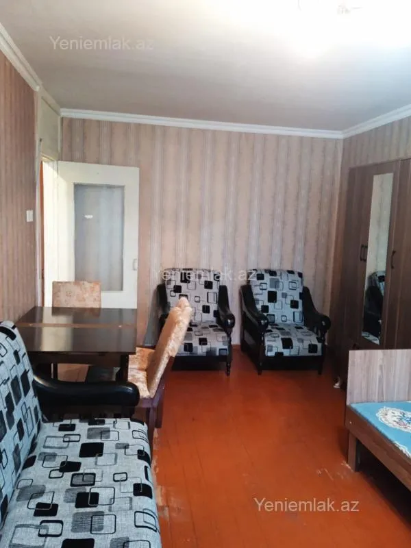 Satılır 1 otaqlı köhnə tikili 50 m²