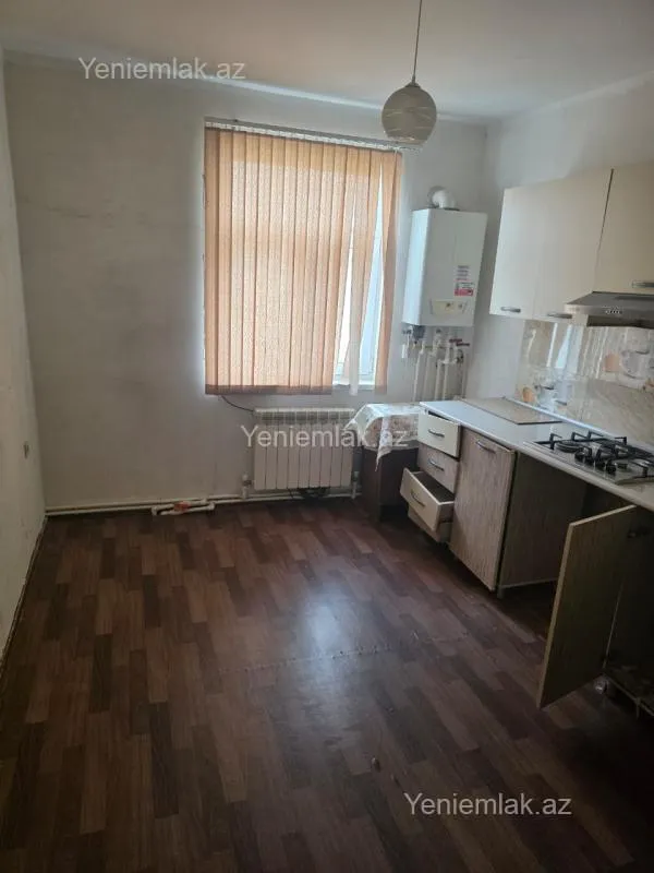 Satılır 3 otaqlı köhnə tikili 78 m²