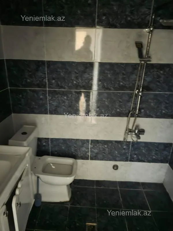 Satılır 3 otaqlı köhnə tikili 78 m²