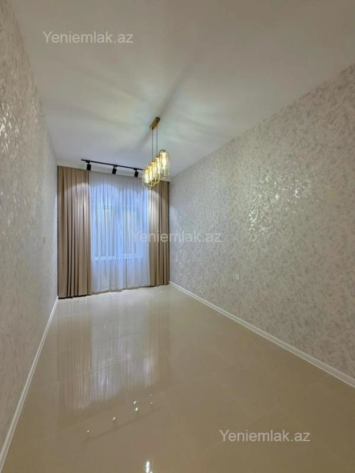 Satılır 4 otaqlı həyət evi 140 m²