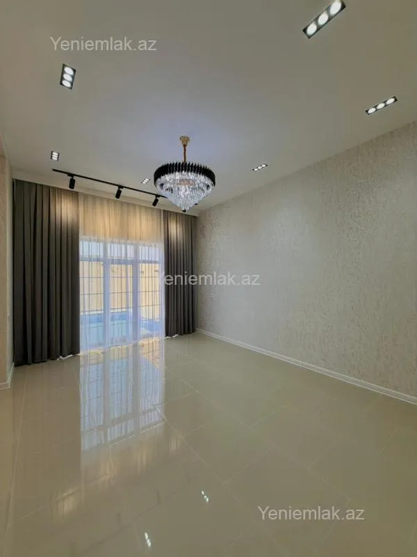 Satılır 4 otaqlı həyət evi 140 m²