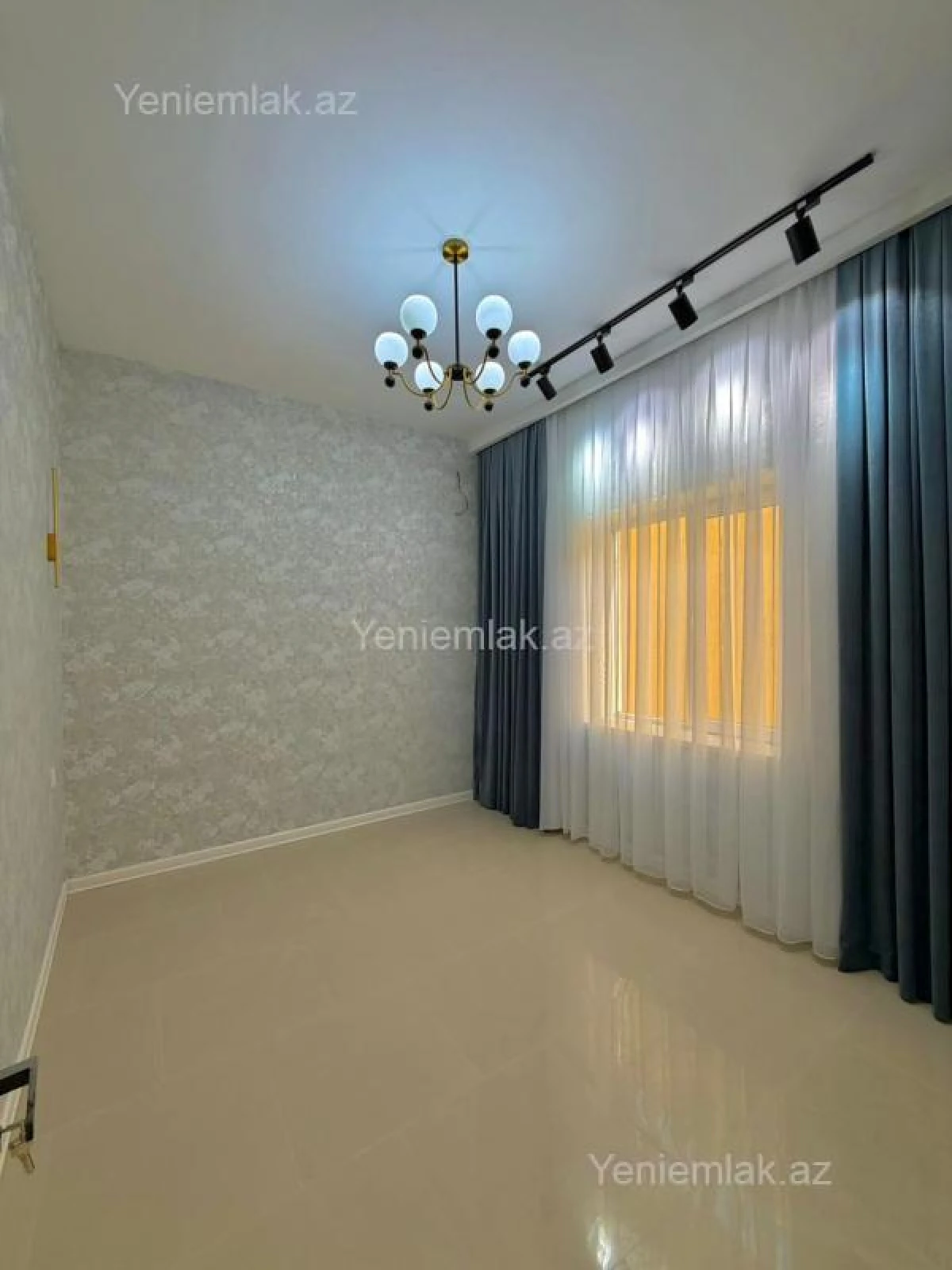 Satılır 4 otaqlı həyət evi 140 m²