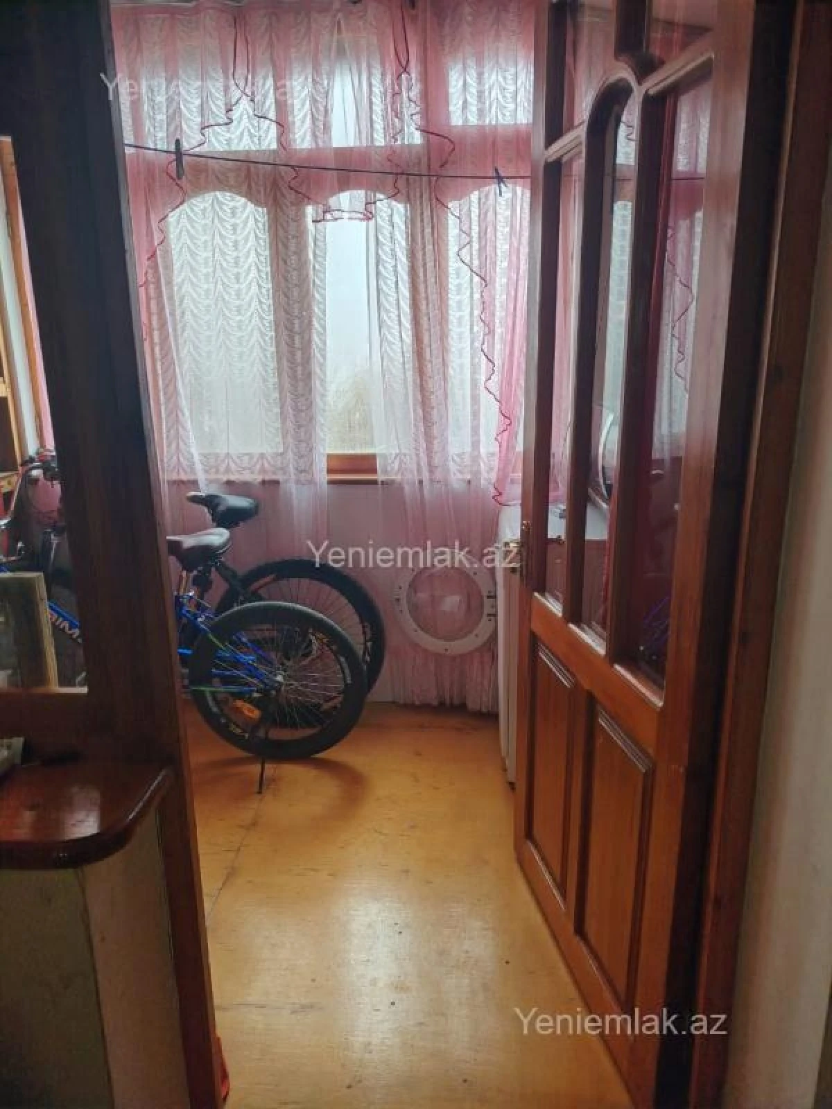 Satılır 3 otaqlı köhnə tikili 68 m²