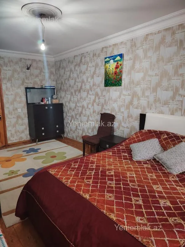 Satılır 3 otaqlı köhnə tikili 68 m²