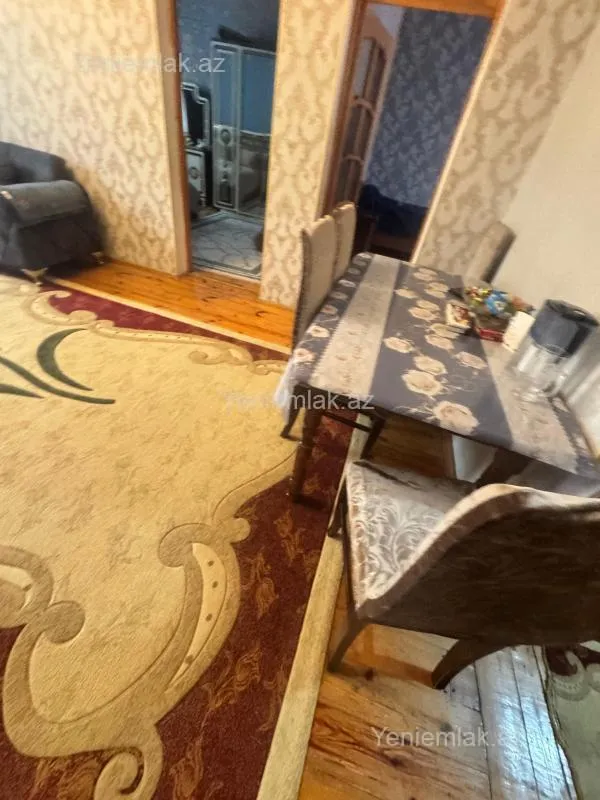 Satılır 5 otaqlı həyət evi 150 m²