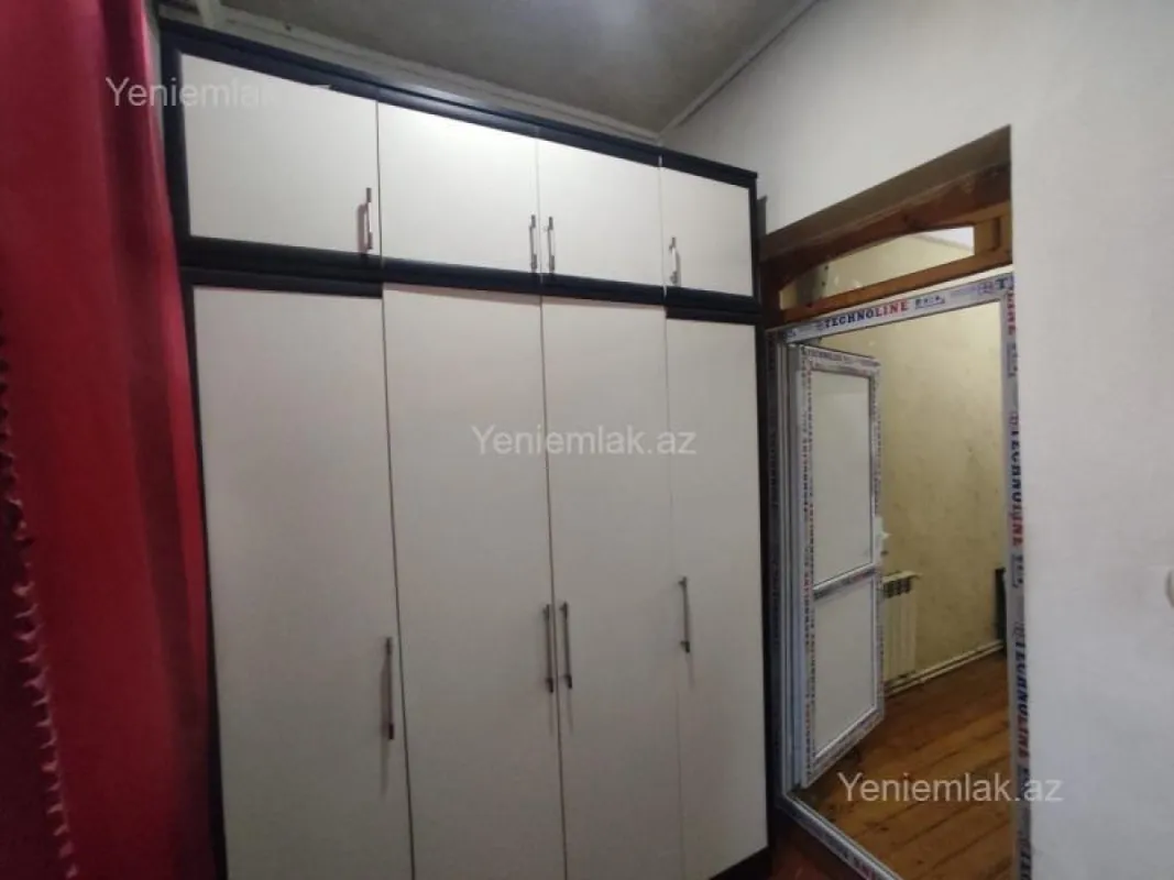Satılır 3 otaqlı köhnə tikili 55 m²