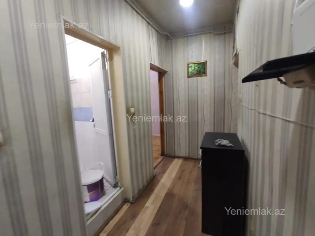 Satılır 3 otaqlı köhnə tikili 55 m²