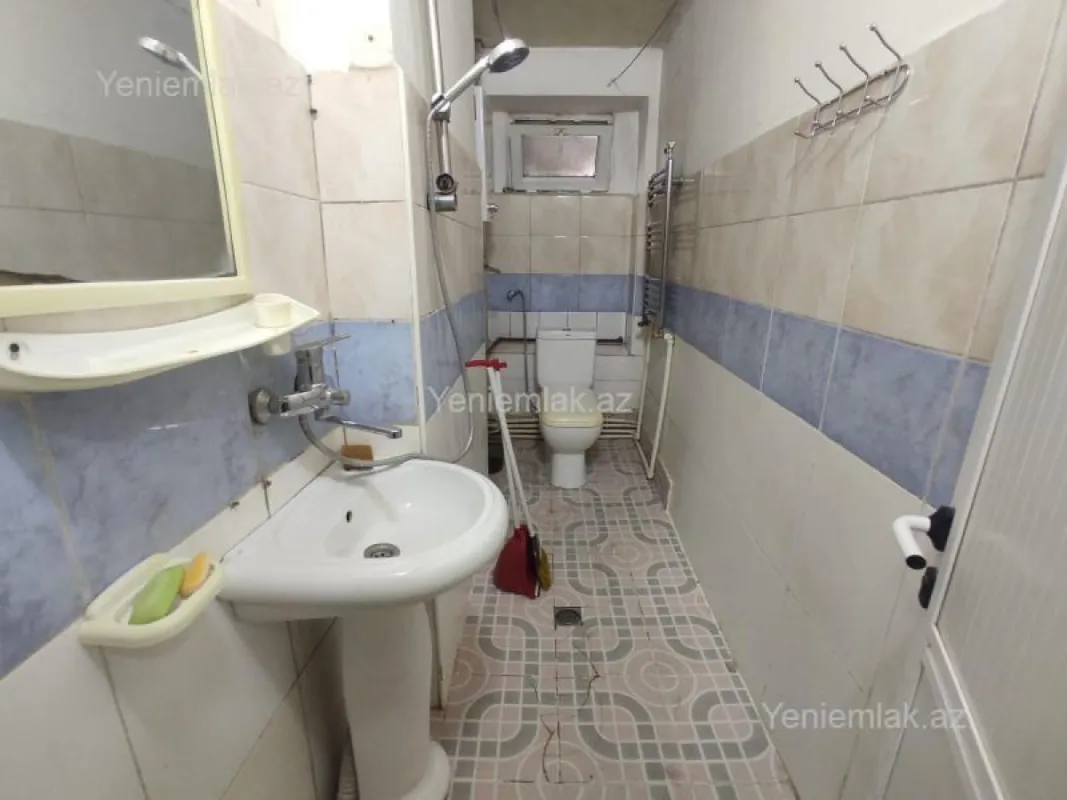 Satılır 3 otaqlı köhnə tikili 55 m²