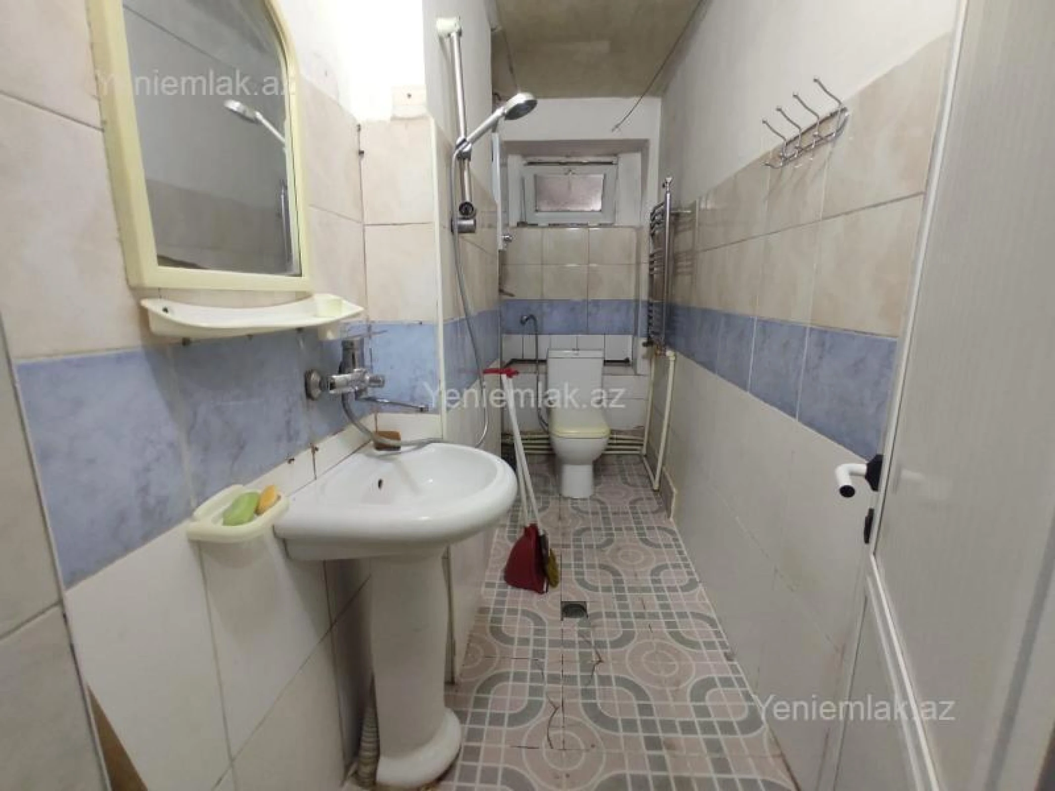 Satılır 3 otaqlı köhnə tikili 55 m²