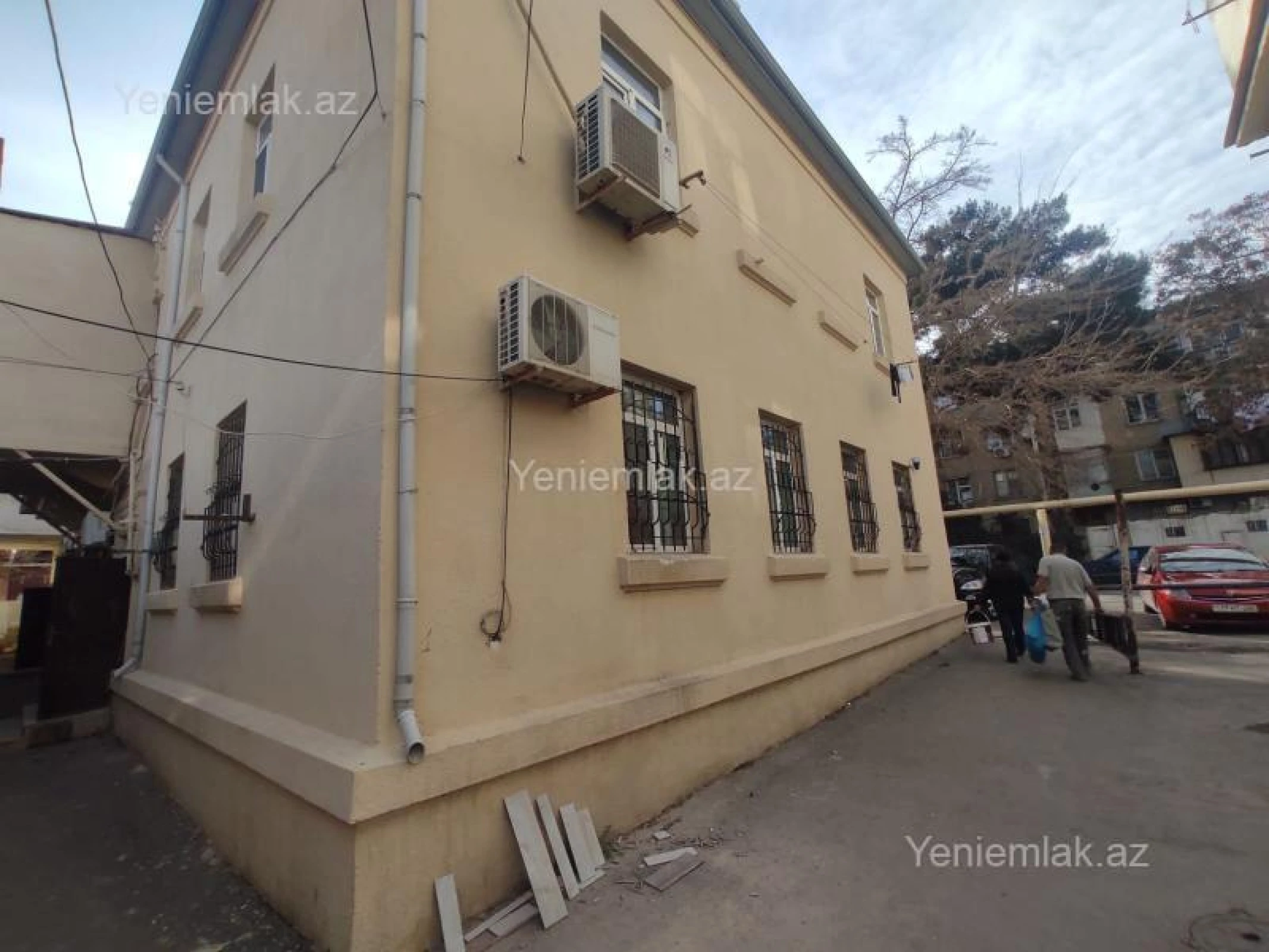 Satılır 3 otaqlı köhnə tikili 55 m²