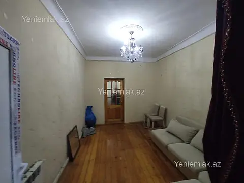 Satılır 3 otaqlı köhnə tikili 55 m²