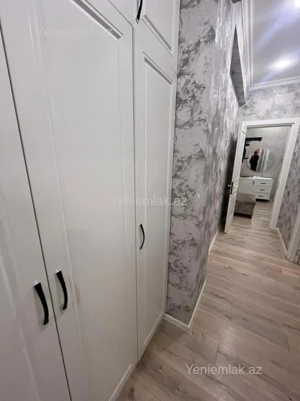 Satılır 3 otaqlı yeni tikili 82 m²