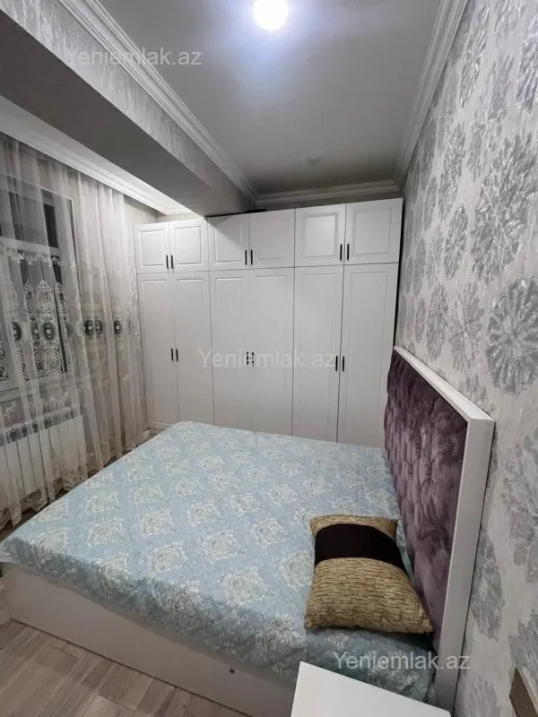 Satılır 3 otaqlı yeni tikili 82 m²