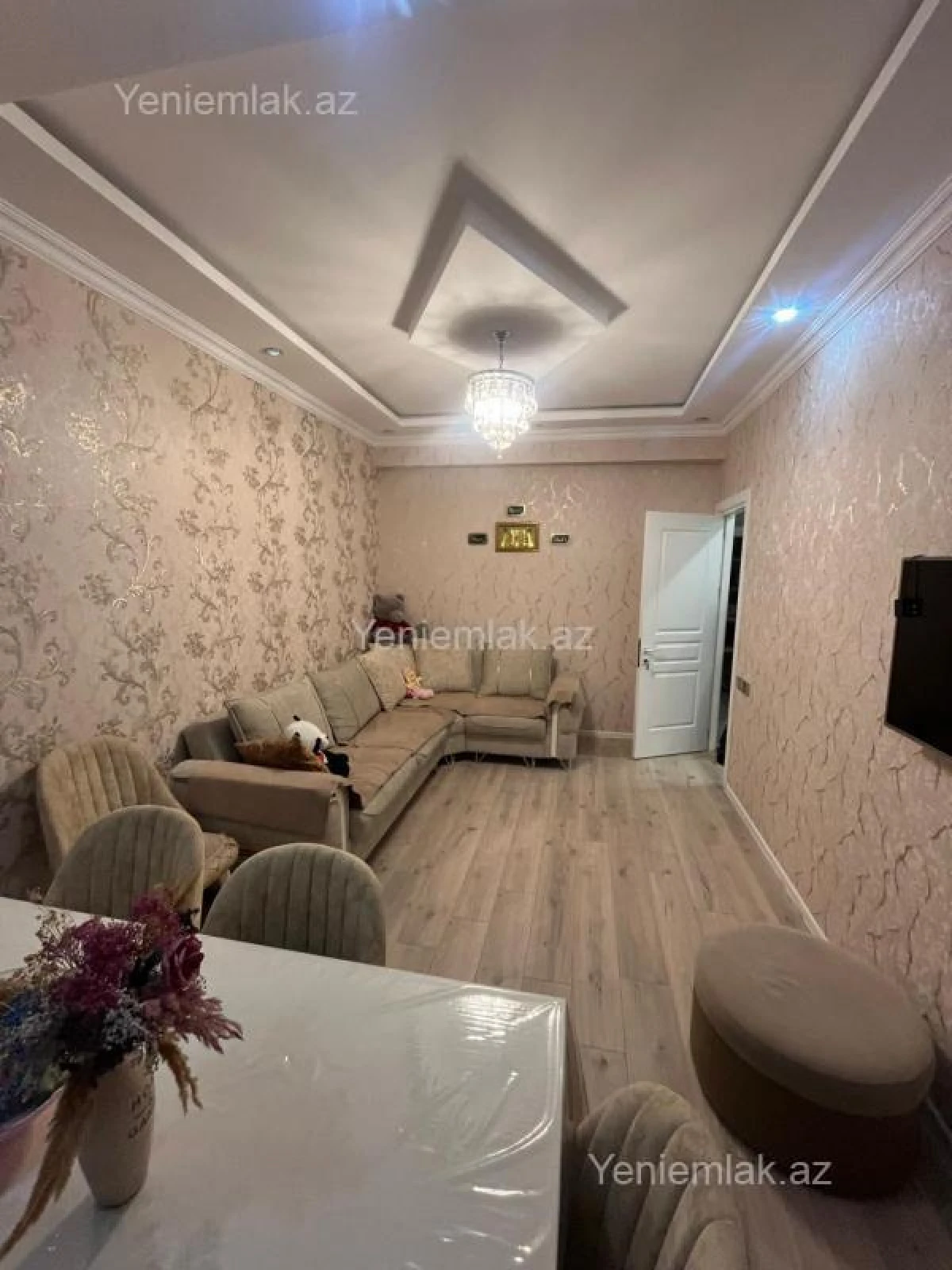 Satılır 3 otaqlı yeni tikili 82 m²