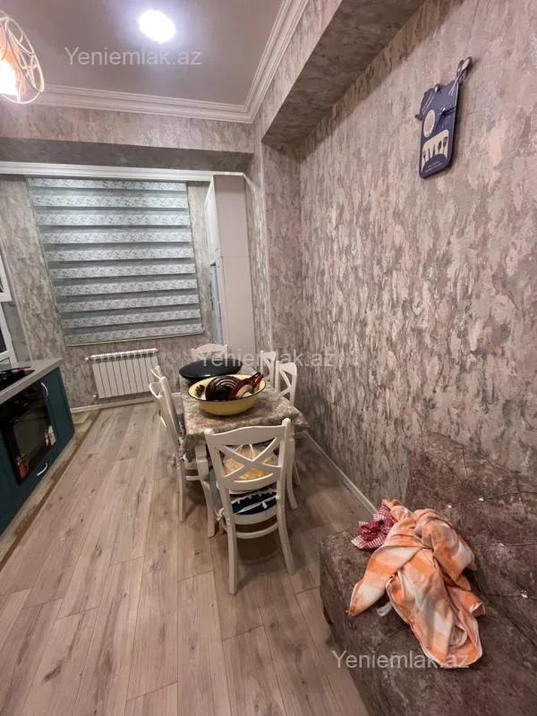 Satılır 3 otaqlı yeni tikili 82 m²