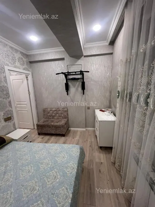 Satılır 3 otaqlı yeni tikili 82 m²