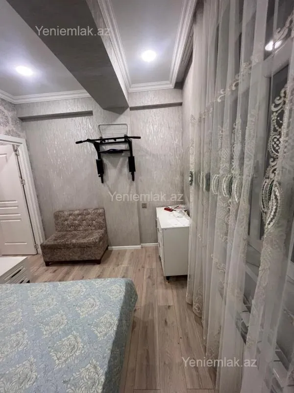 Satılır 3 otaqlı yeni tikili 82 m²