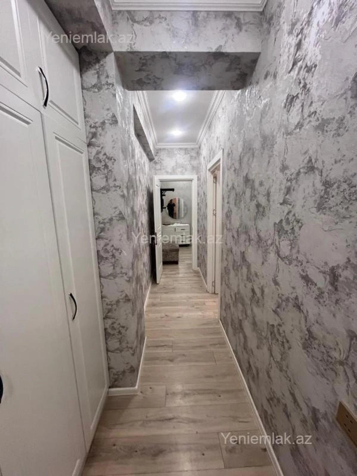 Satılır 3 otaqlı yeni tikili 82 m²