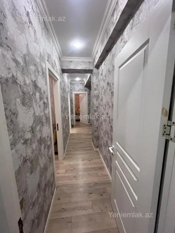 Satılır 3 otaqlı yeni tikili 82 m²