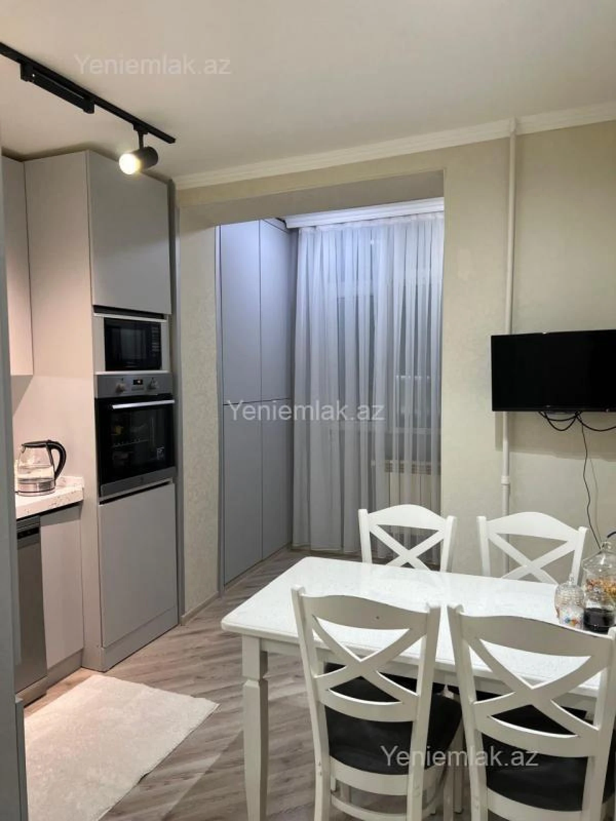 Satılır 3 otaqlı köhnə tikili 85 m²