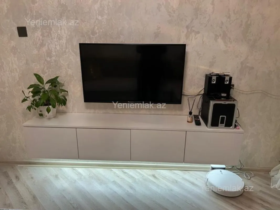 Satılır 3 otaqlı köhnə tikili 85 m²