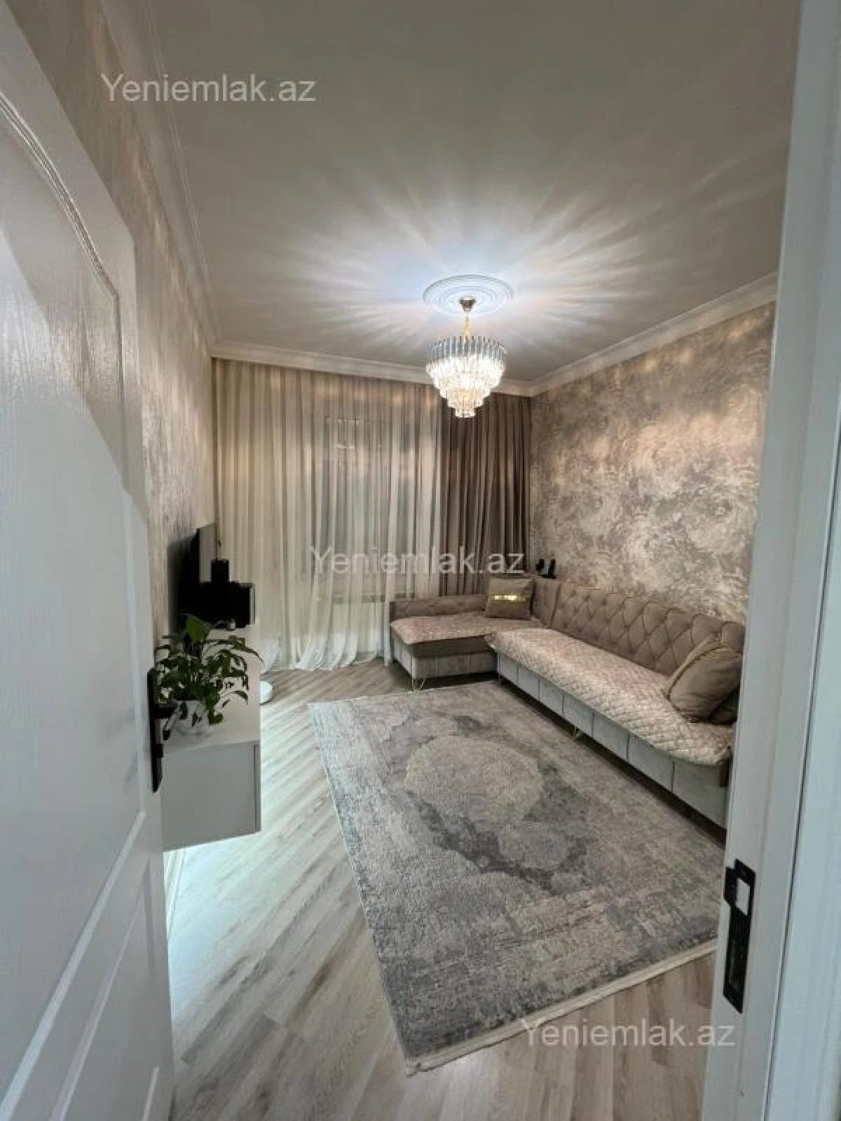 Satılır 3 otaqlı köhnə tikili 85 m²