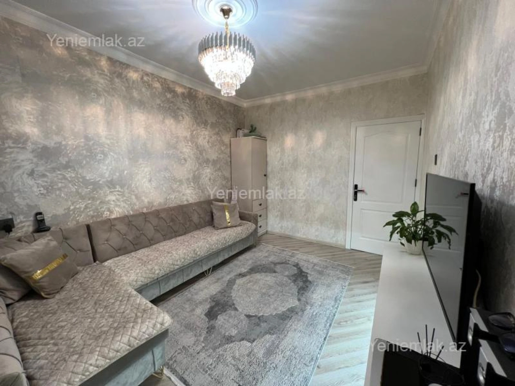 Satılır 3 otaqlı köhnə tikili 85 m²