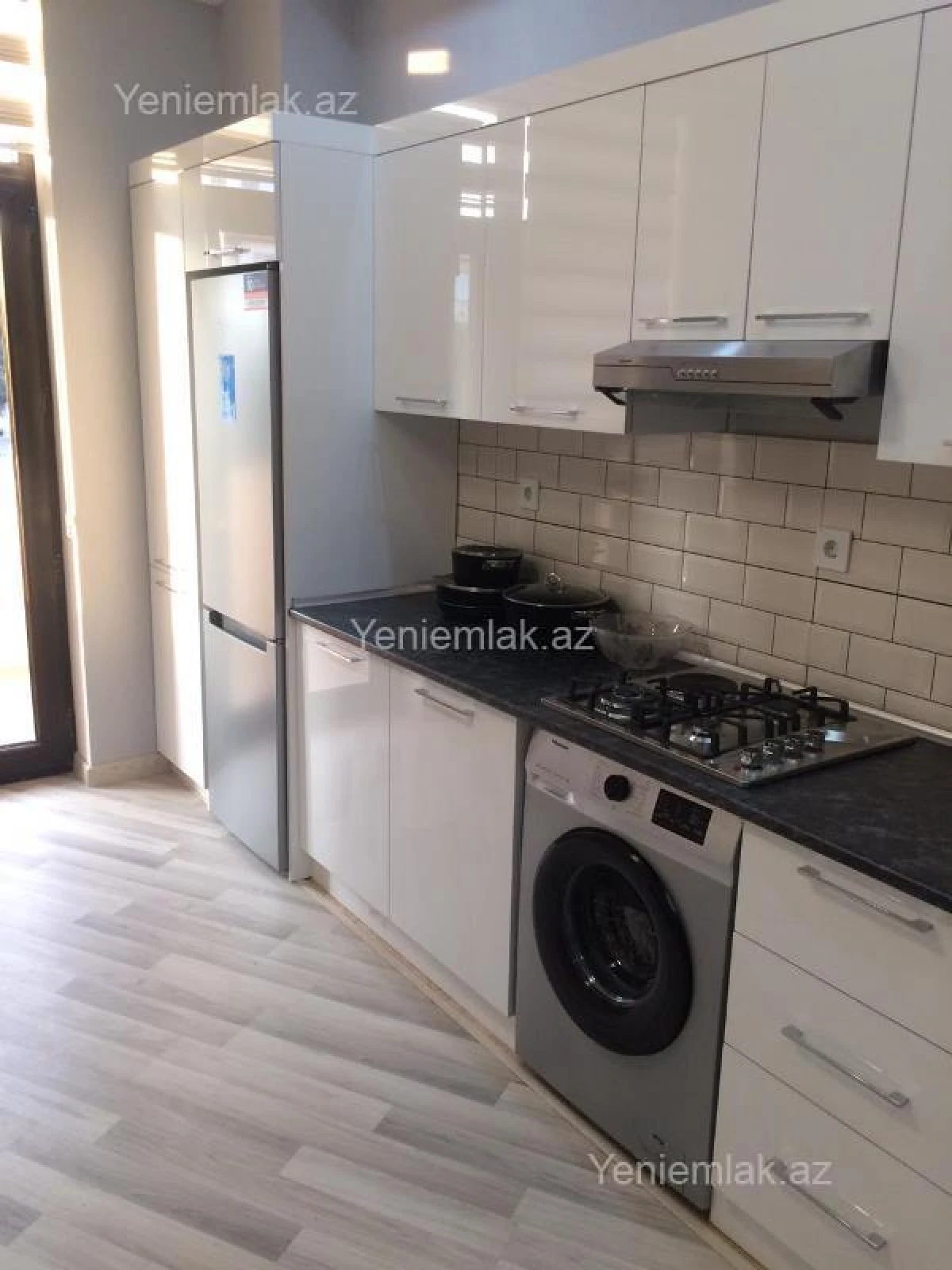 Satılır 3 otaqlı yeni tikili 118 m²