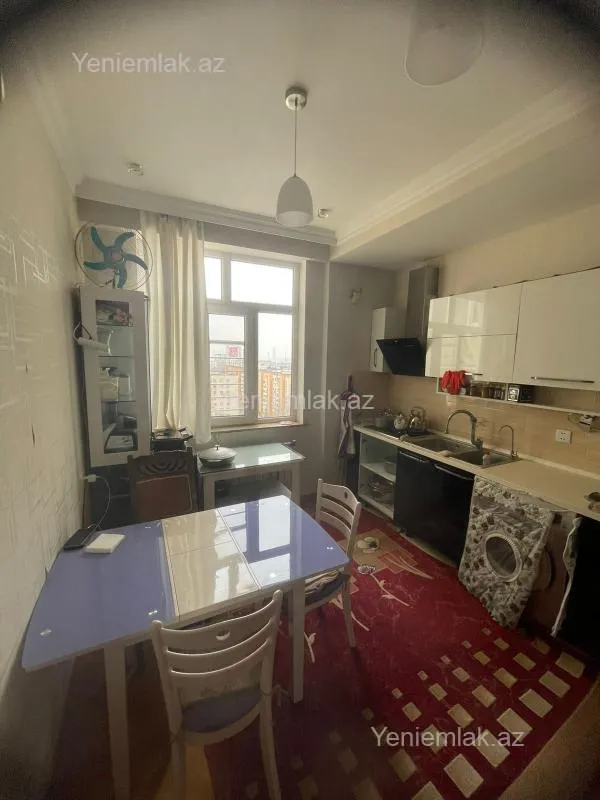 Satılır 3 otaqlı yeni tikili 110 m²