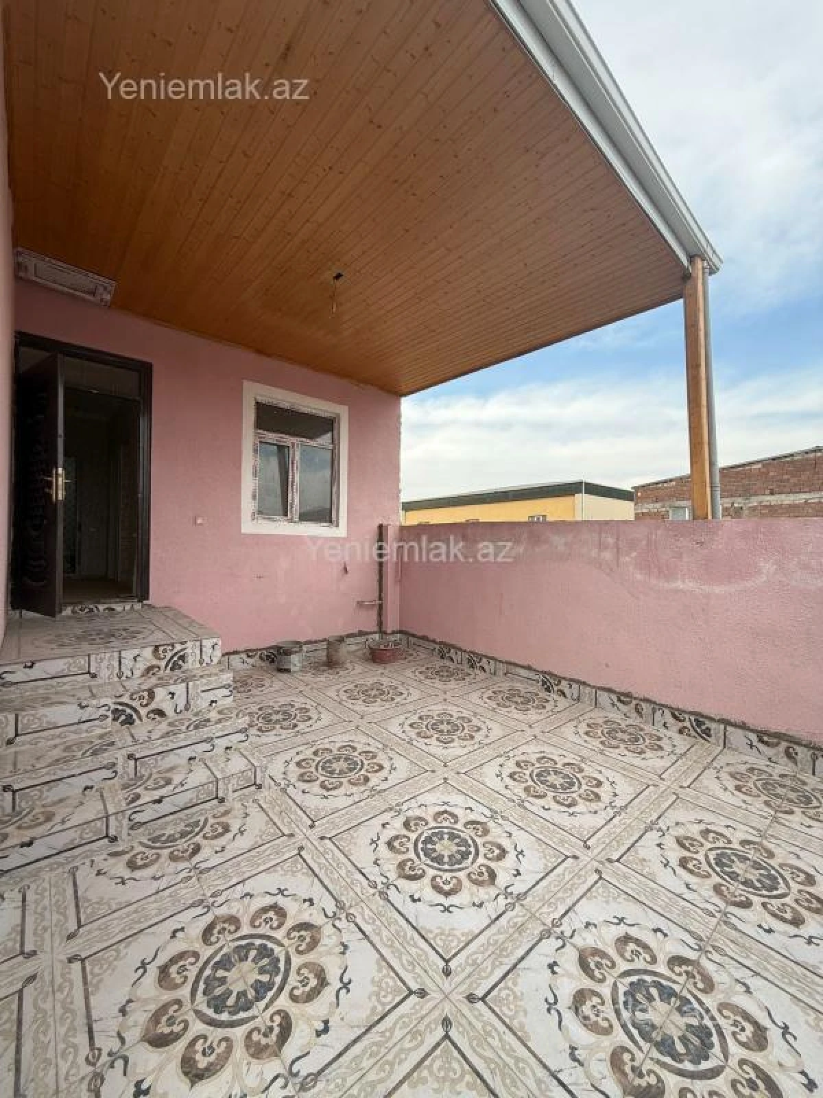 Satılır 3 otaqlı həyət evi 100 m²
