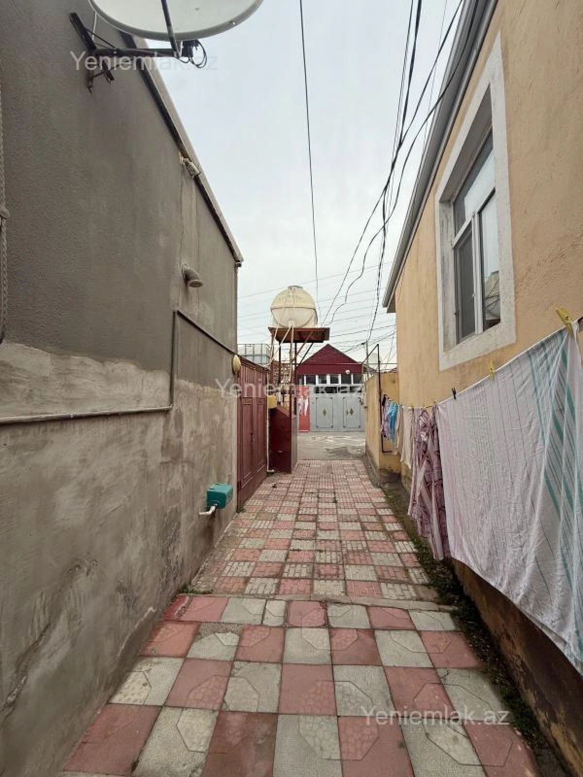 Satılır 2 otaqlı həyət evi 80 m²