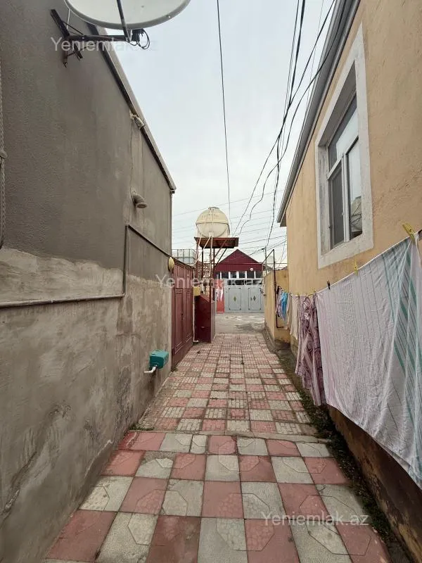 Satılır 2 otaqlı həyət evi 80 m²