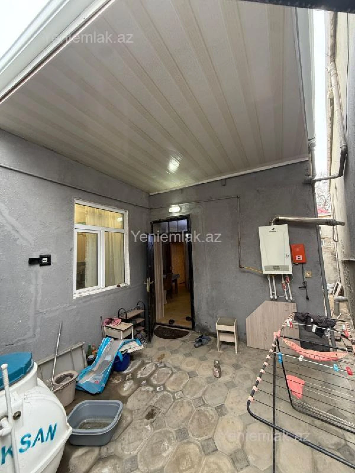 Satılır 2 otaqlı həyət evi 80 m²