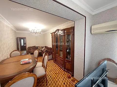 Satılır 5 otaqlı köhnə tikili 133 m²