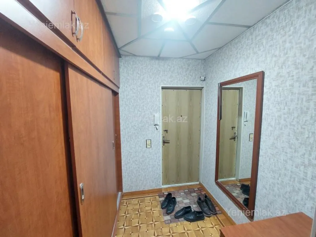 Satılır 5 otaqlı köhnə tikili 133 m²