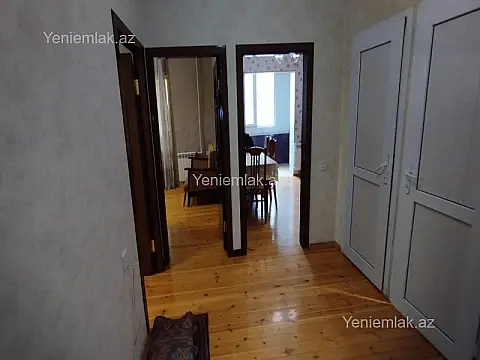 Satılır 3 otaqlı köhnə tikili 75 m²