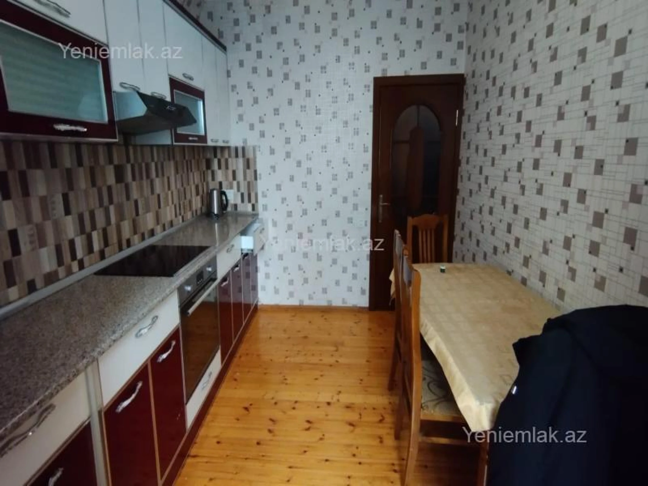 Satılır 3 otaqlı köhnə tikili 75 m²
