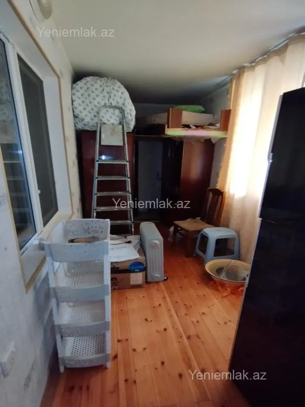 Satılır 3 otaqlı köhnə tikili 75 m²