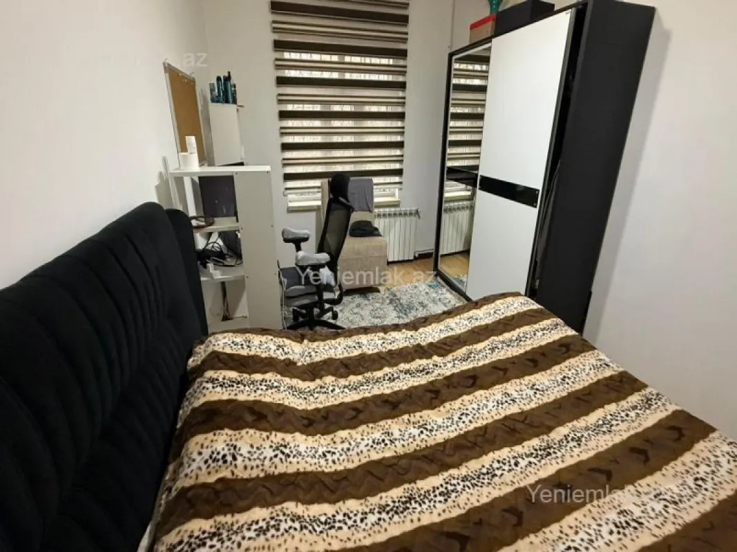 Satılır 3 otaqlı köhnə tikili 90 m²