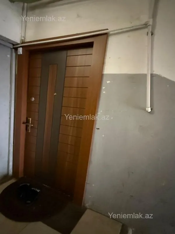 Satılır 3 otaqlı köhnə tikili 90 m²