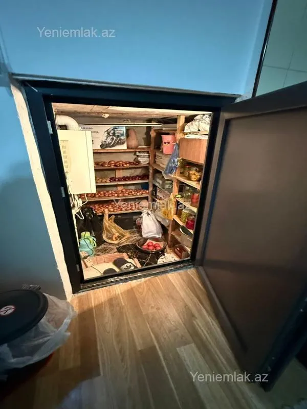 Satılır 3 otaqlı köhnə tikili 90 m²